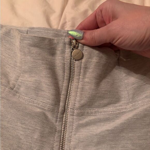 Freddy brand Light Gray Jeggings that feel like sweatpants - Picture 2 of 5